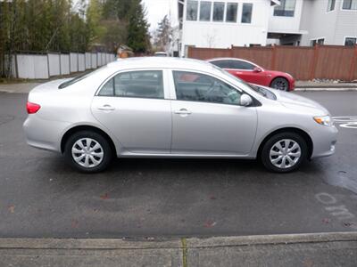 2010 Toyota Corolla LE   - Photo 6 - Kirkland, WA 98033