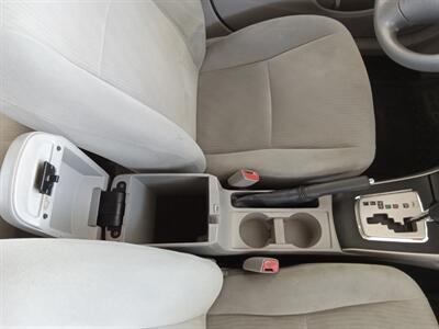 2010 Toyota Corolla LE   - Photo 15 - Kirkland, WA 98033