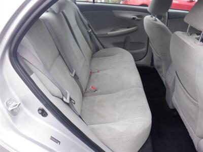 2010 Toyota Corolla LE   - Photo 9 - Kirkland, WA 98033