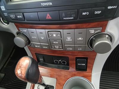 2008 Toyota Highlander Limited   - Photo 19 - Kirkland, WA 98033