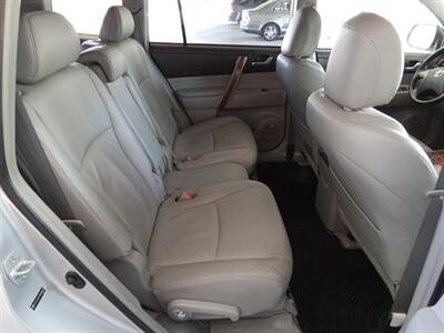 2008 Toyota Highlander Limited   - Photo 13 - Kirkland, WA 98033