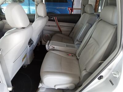 2008 Toyota Highlander Limited   - Photo 10 - Kirkland, WA 98033
