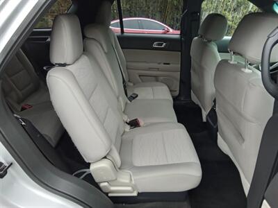 2013 Ford Explorer AWD   - Photo 15 - Kirkland, WA 98033