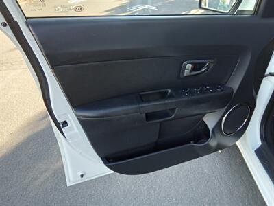 2011 Kia Soul +   - Photo 20 - Kirkland, WA 98033