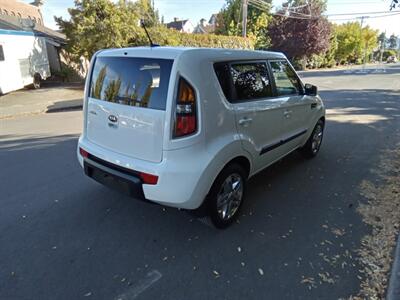2011 Kia Soul +   - Photo 5 - Kirkland, WA 98033