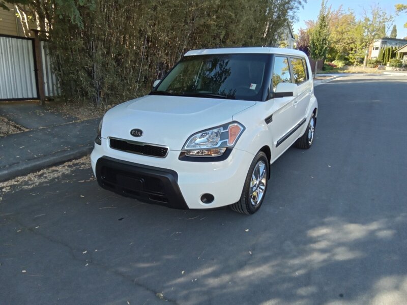 2011 Kia Soul +   - Photo 1 - Kirkland, WA 98033