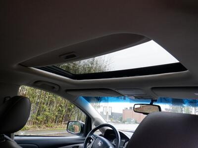 2011 Honda Odyssey EX-L - Photo 15 - Kirkland, WA 98033