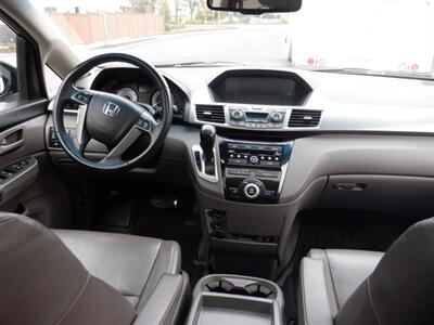2011 Honda Odyssey EX-L - Photo 14 - Kirkland, WA 98033