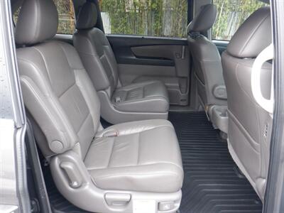2011 Honda Odyssey EX-L - Photo 13 - Kirkland, WA 98033