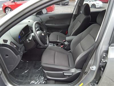 2012 Hyundai Elantra Touring GLS - Photo 8 - Kirkland, WA 98033