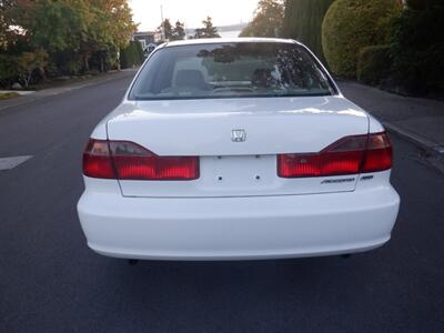 2000 Honda Accord EX V6   - Photo 4 - Kirkland, WA 98033
