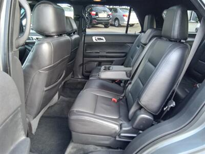 2014 Ford Explorer Limited   - Photo 17 - Kirkland, WA 98033