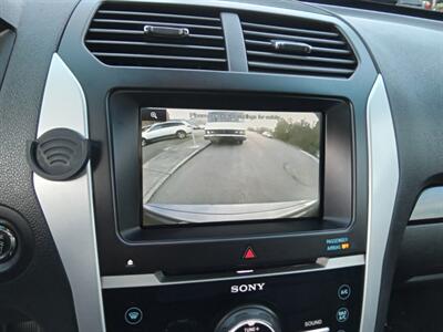 2014 Ford Explorer Limited   - Photo 2 - Kirkland, WA 98033