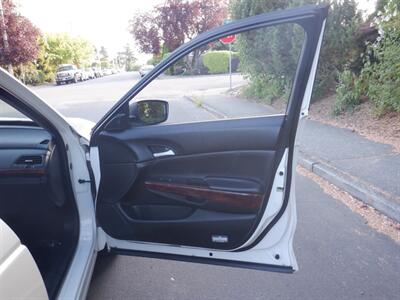 2012 Honda Crosstour EX-L V6   - Photo 11 - Kirkland, WA 98033