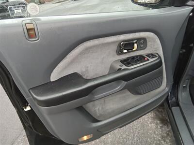 2004 Honda Pilot EX   - Photo 20 - Kirkland, WA 98033