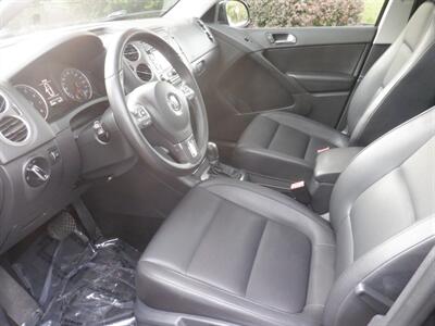 2011 Volkswagen Tiguan S 4Motion   - Photo 14 - Kirkland, WA 98033