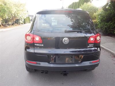 2011 Volkswagen Tiguan S 4Motion   - Photo 4 - Kirkland, WA 98033