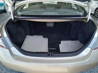 2010 Toyota Camry XLE - Photo 9 - Kirkland, WA 98033