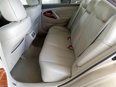 2010 Toyota Camry XLE - Photo 11 - Kirkland, WA 98033