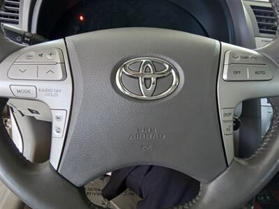 2010 Toyota Camry XLE - Photo 17 - Kirkland, WA 98033