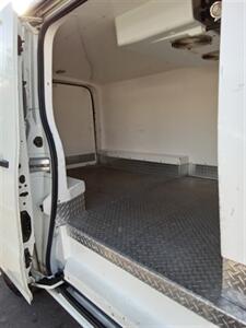 2016 Nissan NV 1500 S   - Photo 12 - Kirkland, WA 98033