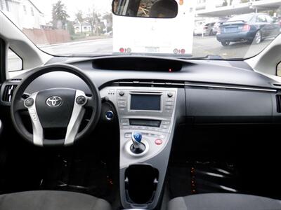 2014 Toyota Prius Three   - Photo 16 - Kirkland, WA 98033