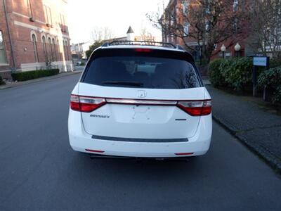 2011 Honda Odyssey Touring   - Photo 4 - Kirkland, WA 98033