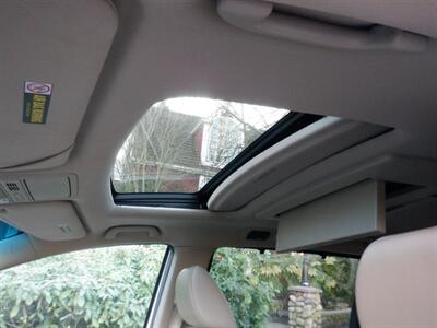 2011 Honda Odyssey Touring   - Photo 9 - Kirkland, WA 98033