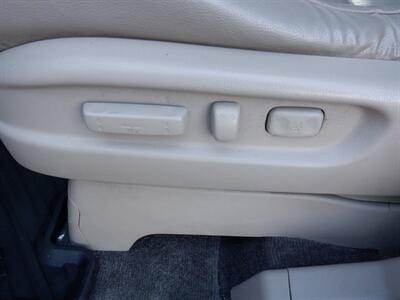 2011 Honda Odyssey Touring   - Photo 13 - Kirkland, WA 98033