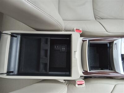 2010 Toyota Avalon XLS   - Photo 24 - Kirkland, WA 98033