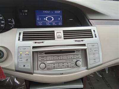 2010 Toyota Avalon XLS   - Photo 21 - Kirkland, WA 98033