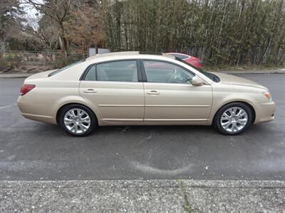2010 Toyota Avalon XLS   - Photo 6 - Kirkland, WA 98033
