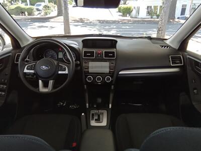 2017 Subaru Forester 2.5i Premium - Photo 14 - Kirkland, WA 98033