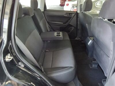 2017 Subaru Forester 2.5i Premium - Photo 12 - Kirkland, WA 98033