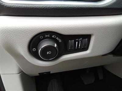 2018 Chrysler Pacifica Limited - Photo 30 - Kirkland, WA 98033