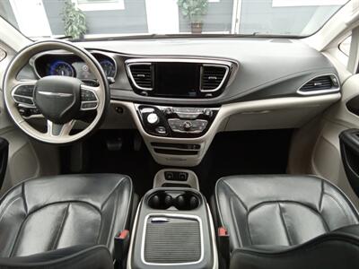 2018 Chrysler Pacifica Limited - Photo 19 - Kirkland, WA 98033
