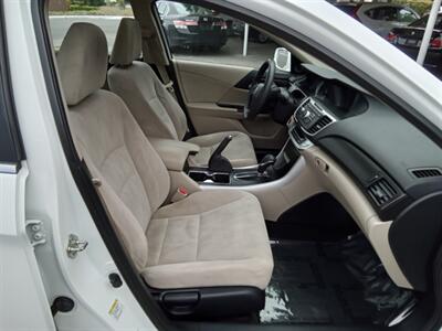 2014 Honda Accord EX   - Photo 12 - Kirkland, WA 98033