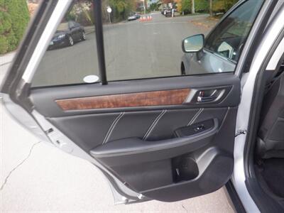 2018 Subaru Outback 2.5i Limited   - Photo 19 - Kirkland, WA 98033