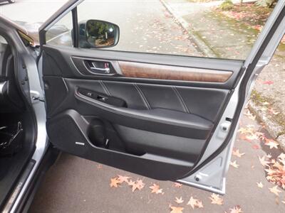 2018 Subaru Outback 2.5i Limited   - Photo 21 - Kirkland, WA 98033