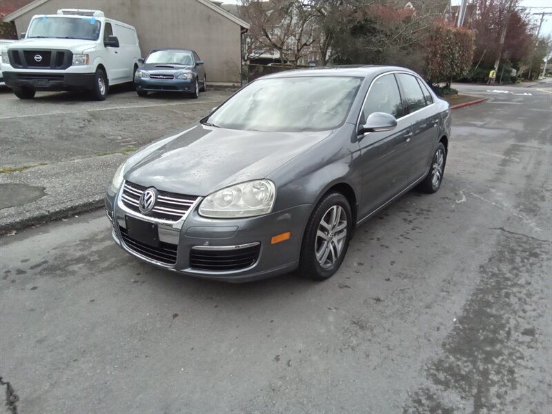 2006 Volkswagen Jetta 2.5   - Photo 1 - Kirkland, WA 98033