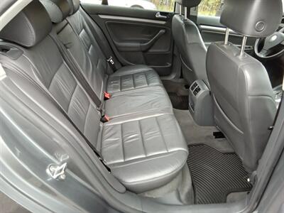 2006 Volkswagen Jetta 2.5   - Photo 10 - Kirkland, WA 98033