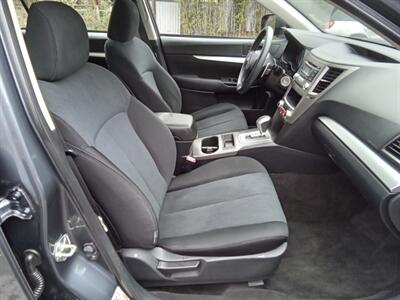 2014 Subaru Outback 2.5i AWD   - Photo 13 - Kirkland, WA 98033