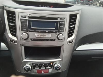 2014 Subaru Outback 2.5i AWD   - Photo 18 - Kirkland, WA 98033
