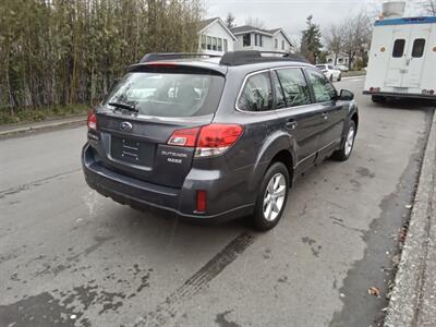 2014 Subaru Outback 2.5i AWD   - Photo 5 - Kirkland, WA 98033
