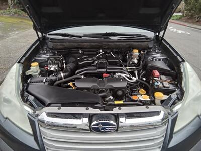 2014 Subaru Outback 2.5i AWD   - Photo 21 - Kirkland, WA 98033