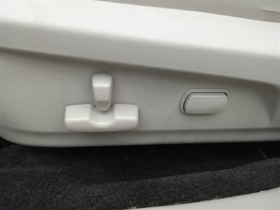 2013 Subaru Outback 3.6R Limited   - Photo 23 - Kirkland, WA 98033