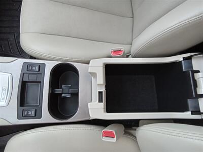 2013 Subaru Outback 3.6R Limited   - Photo 19 - Kirkland, WA 98033