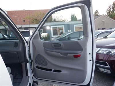 2004 Ford F-150 Heritage XL 4dr SuperCab XL   - Photo 17 - Kirkland, WA 98033