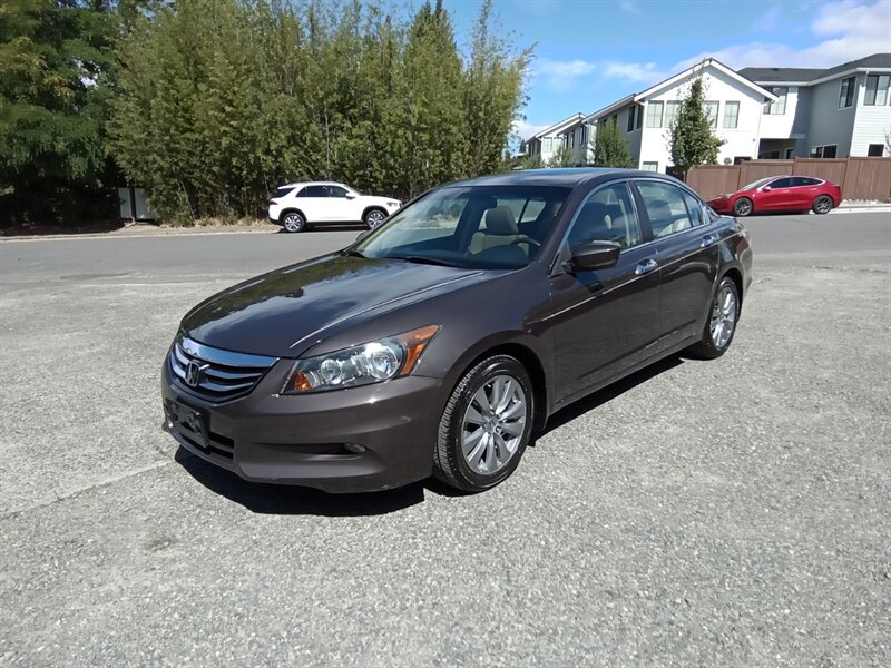 2011 Honda Accord EX-L   - Photo 1 - Kirkland, WA 98033