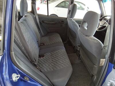 1999 Toyota RAV4 AWD - Photo 12 - Kirkland, WA 98033
